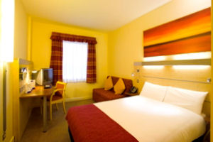 Holiday Inn Express Dublin - Room