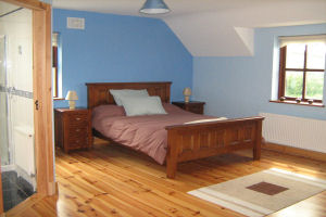 curraghlahan-bedroom