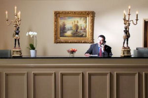 Killeshin Hotel - Reception desk