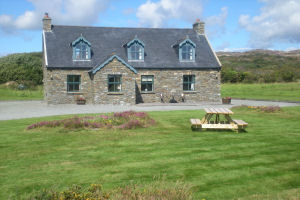 Cooragurteen Stone Cottage - Exterior