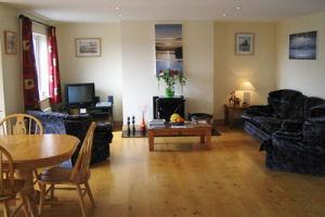 Edencrest - LivingRoom