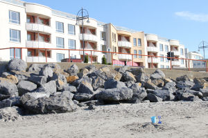 2 & 3 night stays from €300