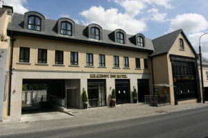 Kilkenny Inn Hotel - Hotel Exterior