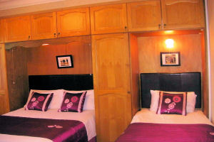 Andorra - Double and single room image 2