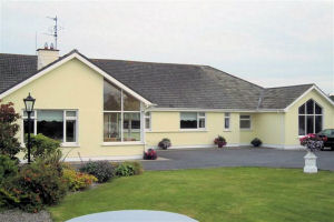 Ashleigh - House Exterior