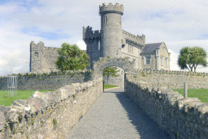 CarrigeenCastle-exterior
