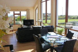 Ard Aoibhinn - Guest Lounge_2
