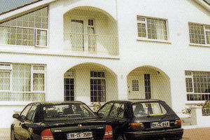 Moloneys - Front 