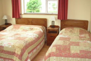 Lynburgh - bedroom - its0g295