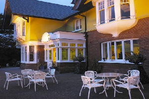 RANDLES COURT CLARION HOTEL_image
